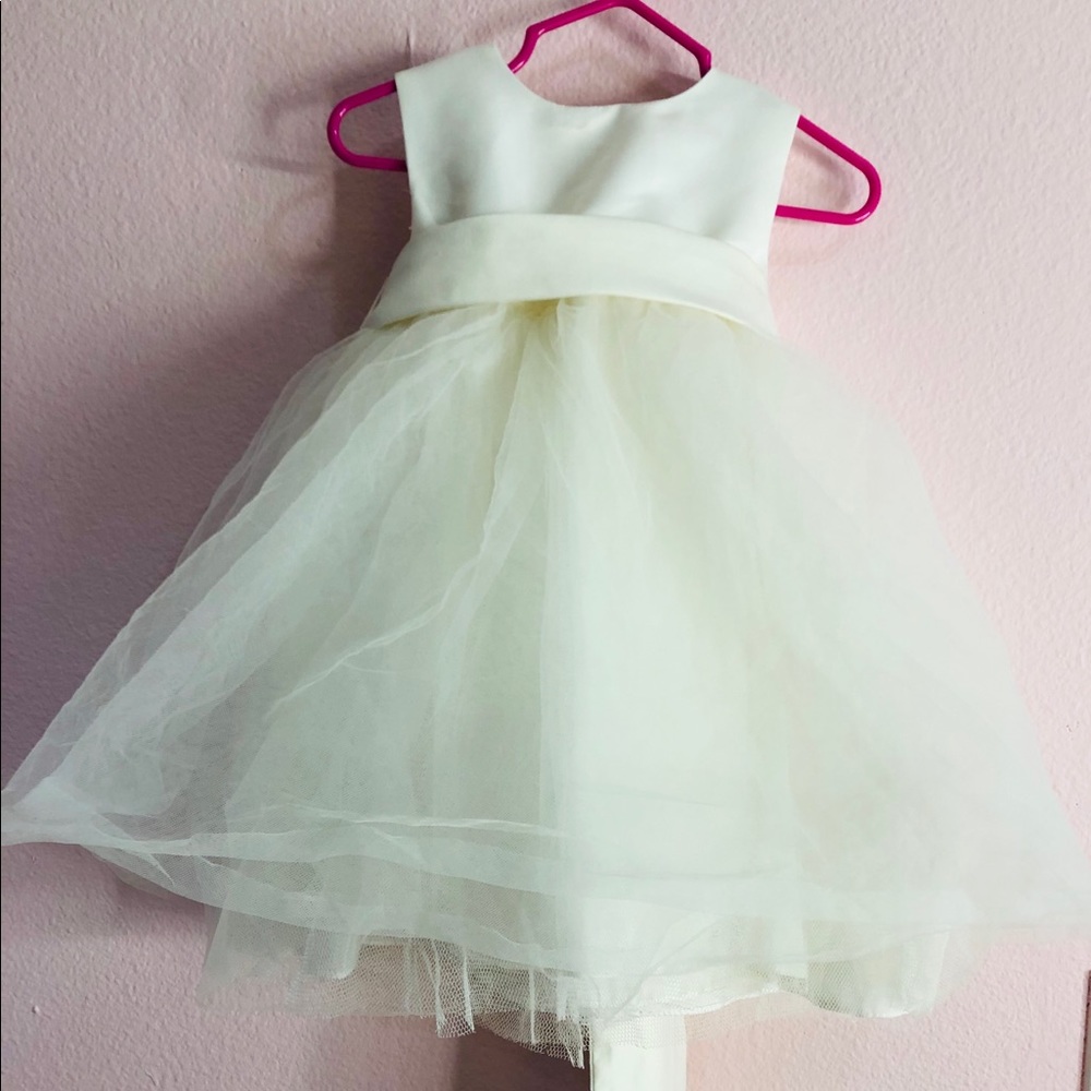 DAVID'S BRIDAL Flower 🌸 Girl Dress 👗